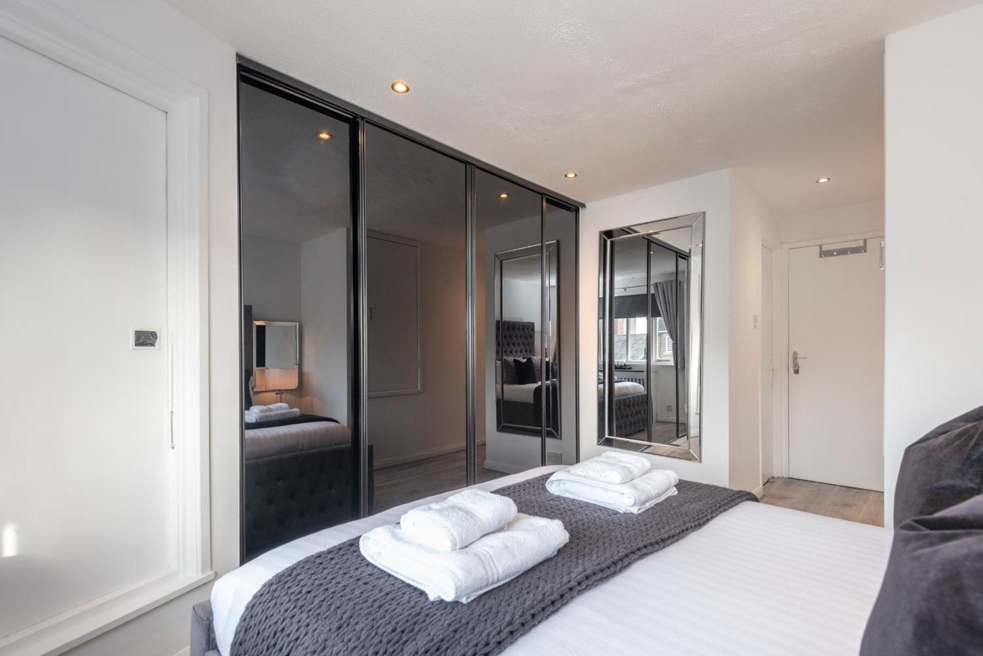 2 Bed Town House With Garden In Hackney, London Apartman Kültér fotó